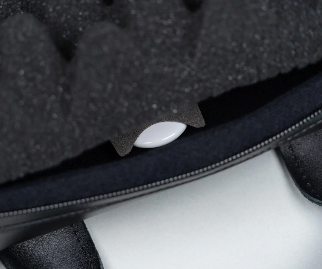 Eggsecutive Case - Image 5
