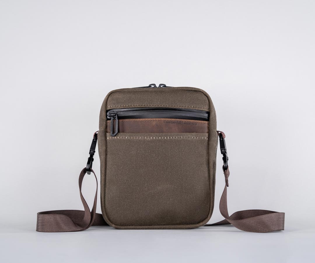 Essential Crossbody - Image 24