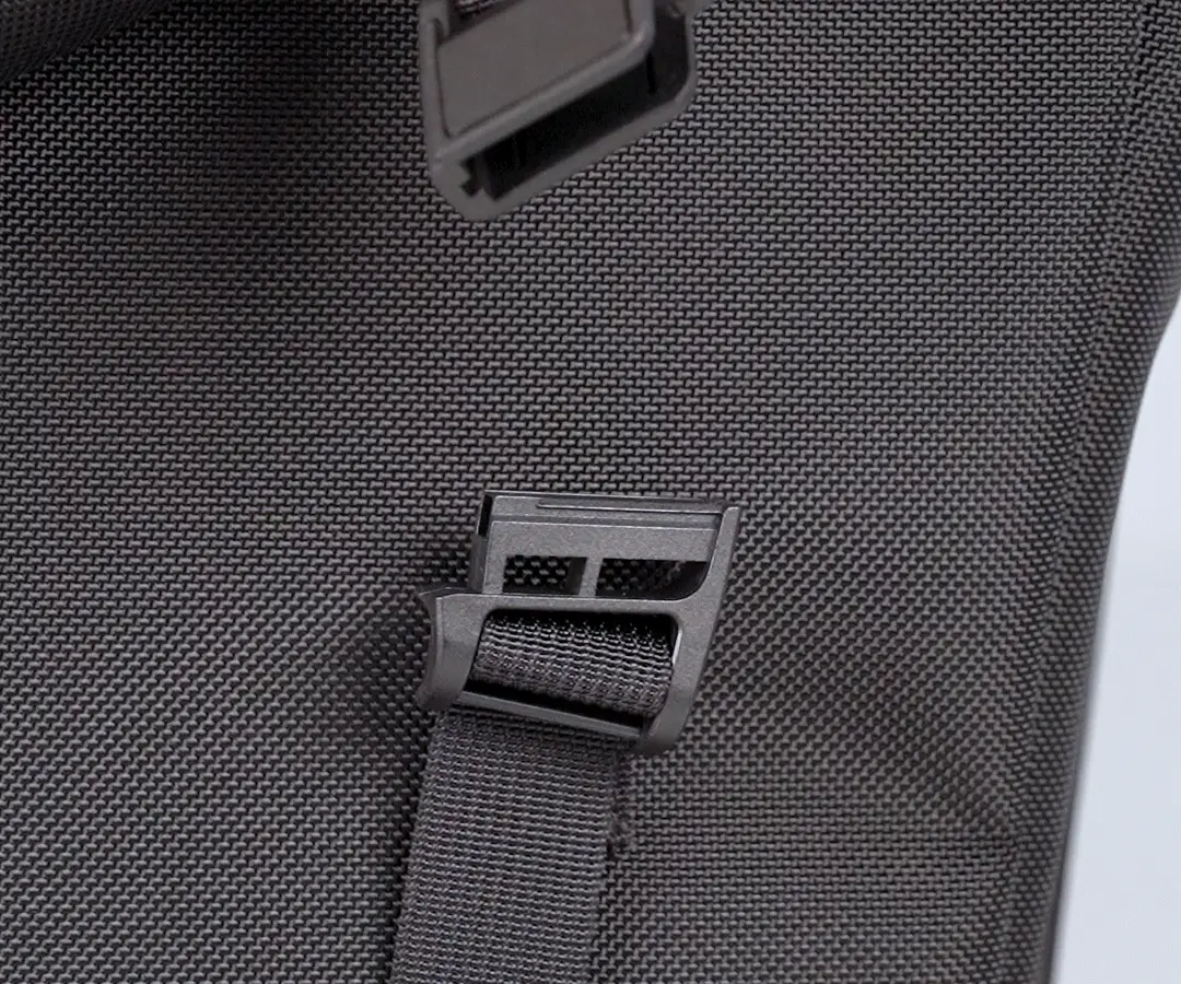 Essential Messenger Laptop Bag - Image 10