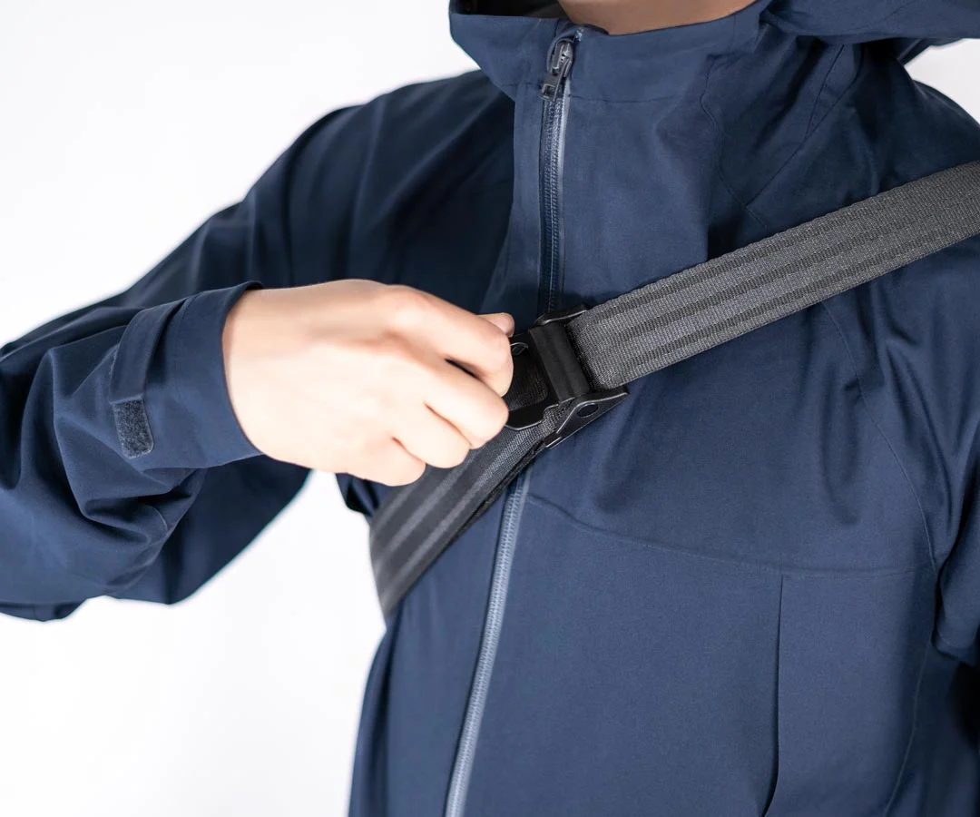 Essential Messenger Laptop Bag - Image 13