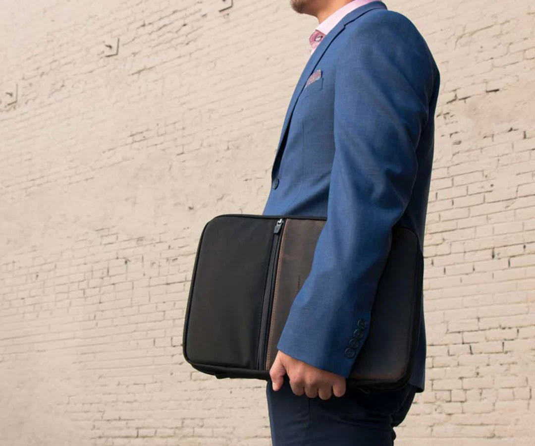 Executive Folio for Laptops and Tablets - Image 11