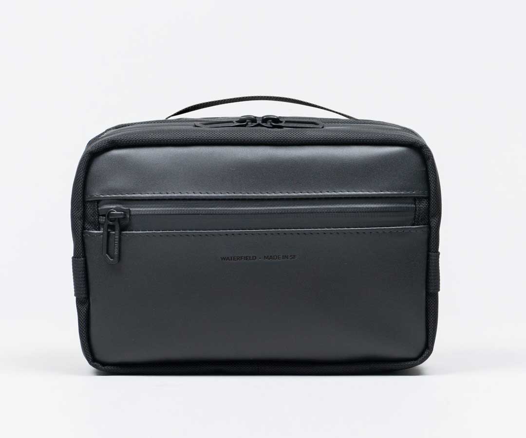 Hanging Toiletry Bag - Image 13