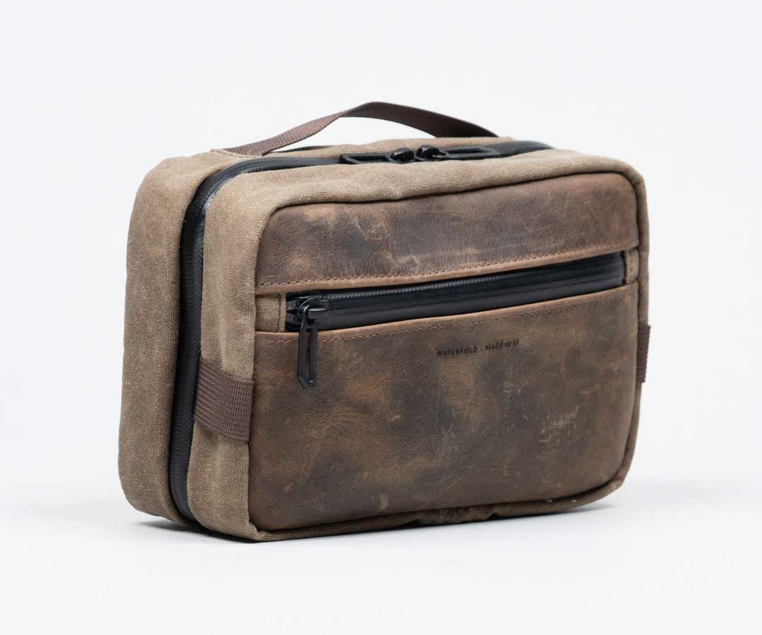 Hanging Toiletry Bag - Image 3