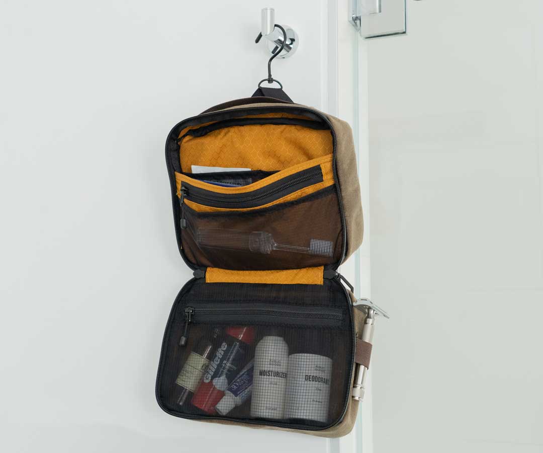 Hanging Toiletry Bag - Image 4