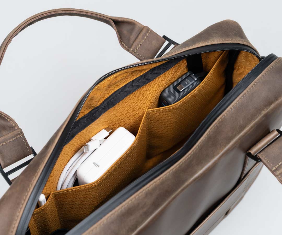 Lexington Leather Brief - Image 4