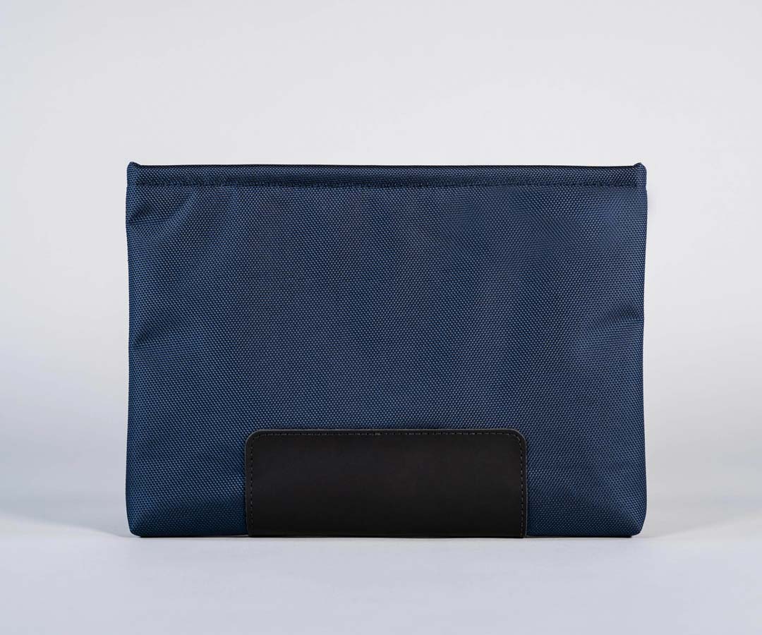Magnetic Sleeve for iPad Pro - Image 14