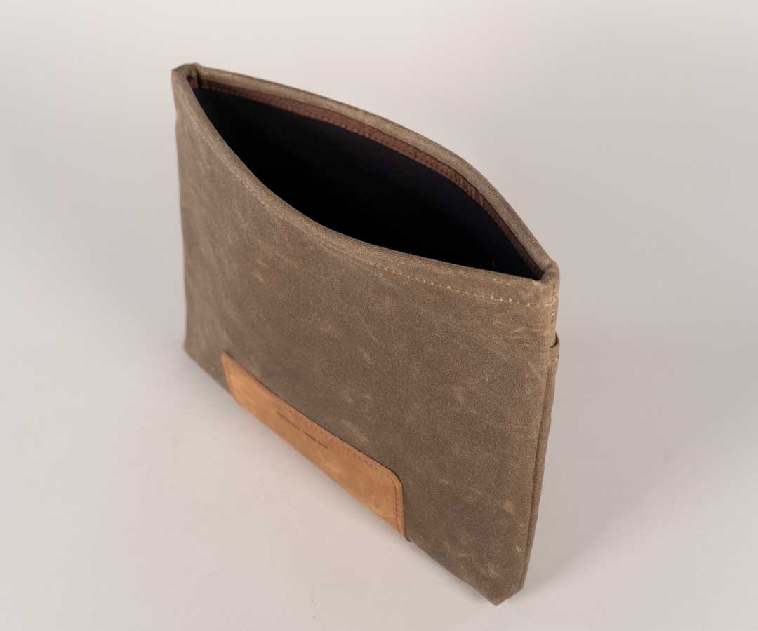 Magnetic Sleeve for iPad Pro - Image 4