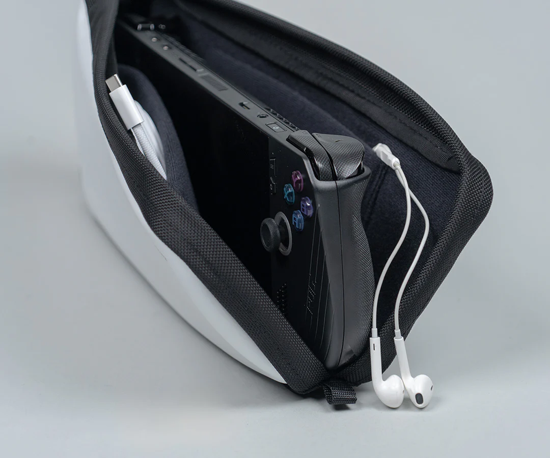 ROG Ally Magnetic Case - Image 4