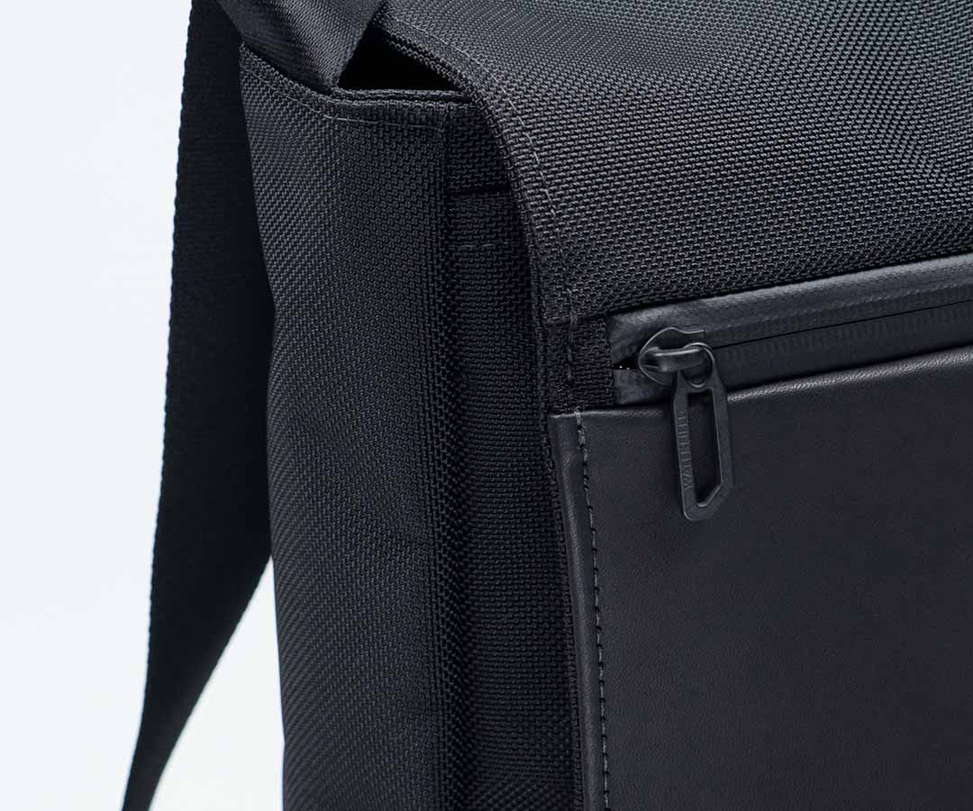 Shinjuku Messenger Bag - Image 10