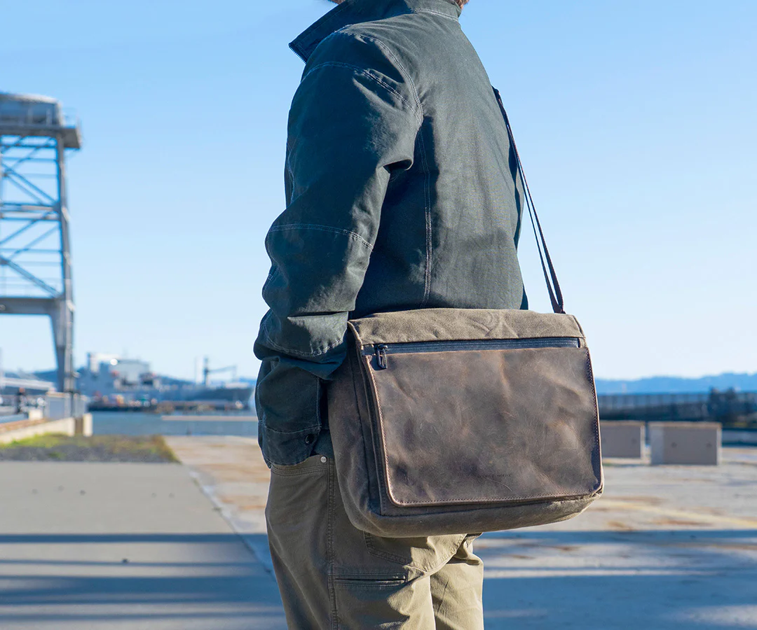 Shinjuku Messenger Bag - Image 13