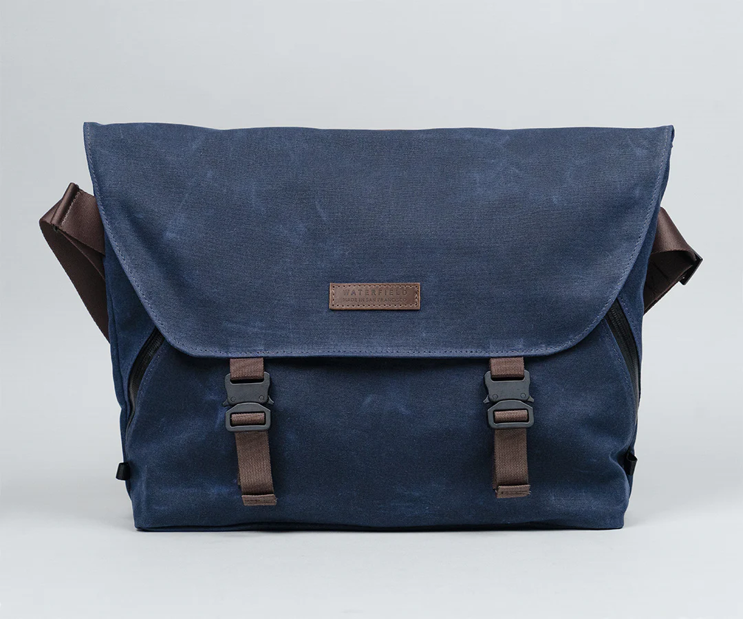 Vitesse Messenger Bag - Image 11